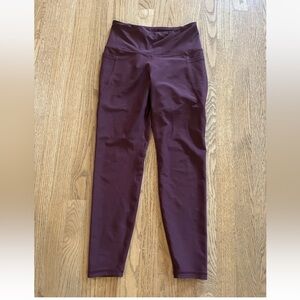 Women’s Old Navy Active Go Dry High-Rise Leggings Size Medium